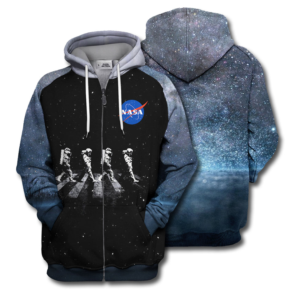 NASA T-shirt Walking Astronauts In Space T-shirt Hoodie Men Women  Friday89